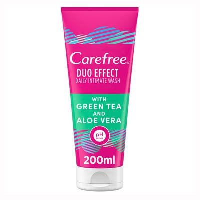 Carefree Duo Effect Daily Intimate Cleansing Wash With Green Tea & Aloe Vera 200ml
