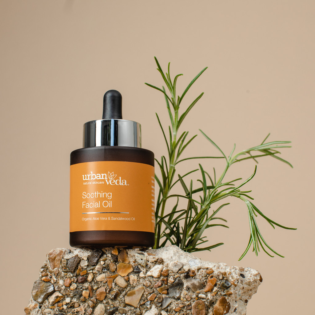 Urban Veda Soothing Sandalwood Aloe Vera Avocado (Retinol) Face Oil 30ml